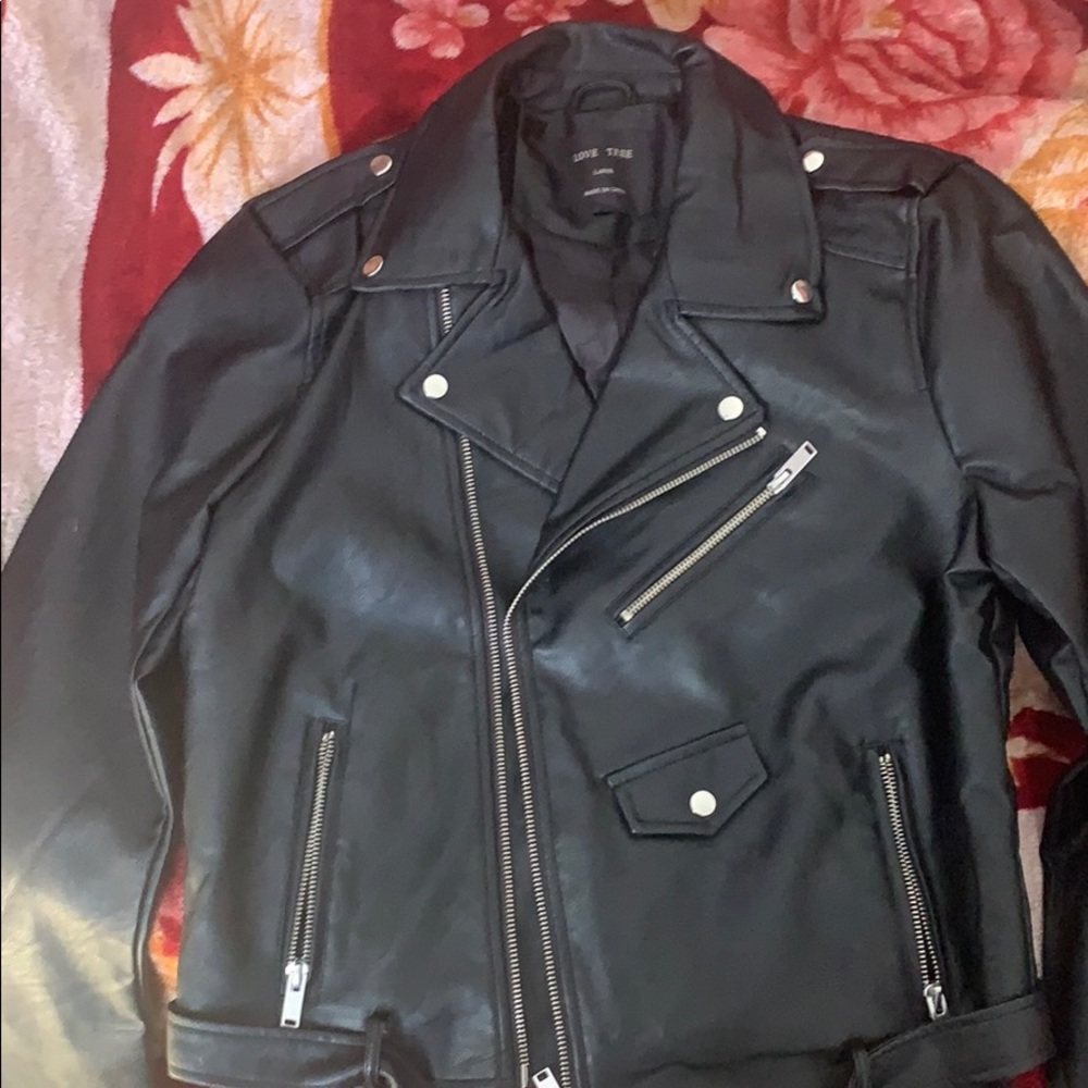 Woman’s jacket - Picture 3 of 4